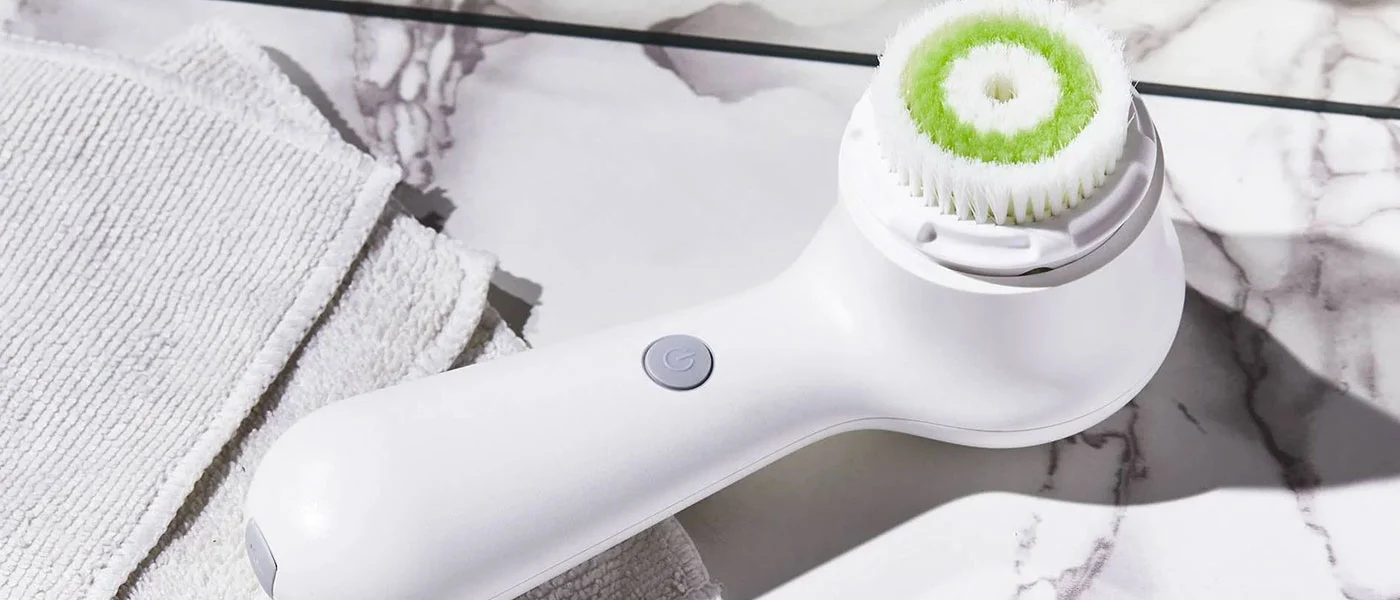 Behind The Scenes: How Do Clarisonic Brushes Work